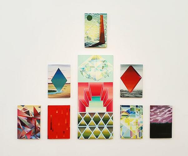 "Pirámide" 2020. Instalación de pinturas. Óleo sobre tela y papel 180 x 170 cm.