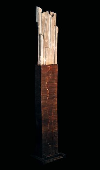 Monoblock ,  talla directa y ensamble, Mármol bardiglio imperiale, hierro, durmiente de tren, 170 X 33 X 26 cm
