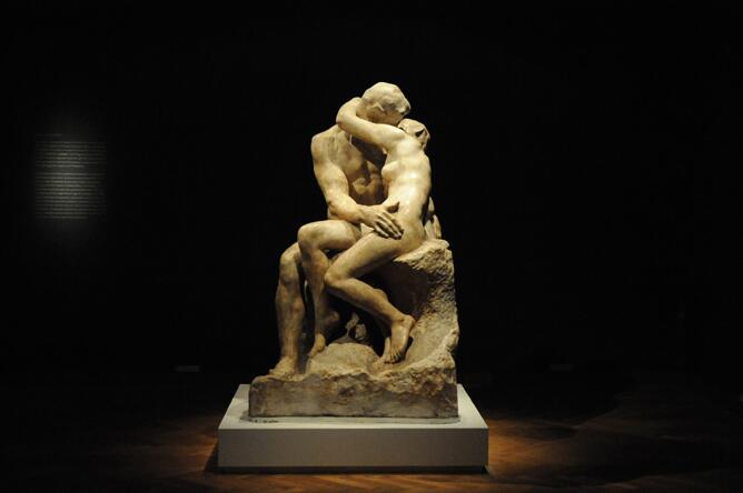 RODIN, René François Auguste - Le baiser (El beso) 