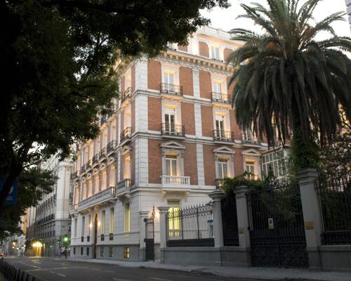 Fachada de la Sala Recoletos en Madrid