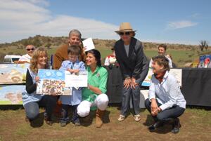 Entrega de premios y obras donadas