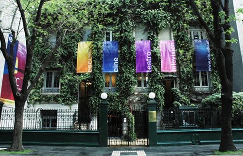Carrerra de Curaduría y Gestión Cultural en el CIC