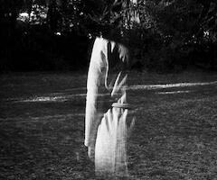 “Fantasma”  Fotografía digital sobre papel fotográfico 36 x 26 cm - 2022