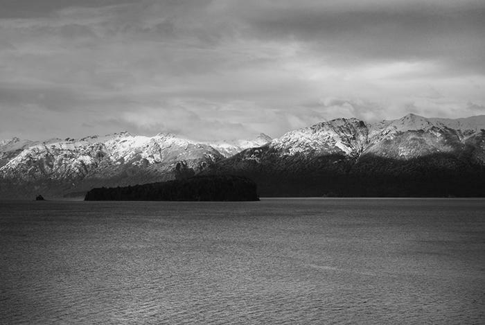 Vila La Angostura Vista Isla Victoria y Correntoso