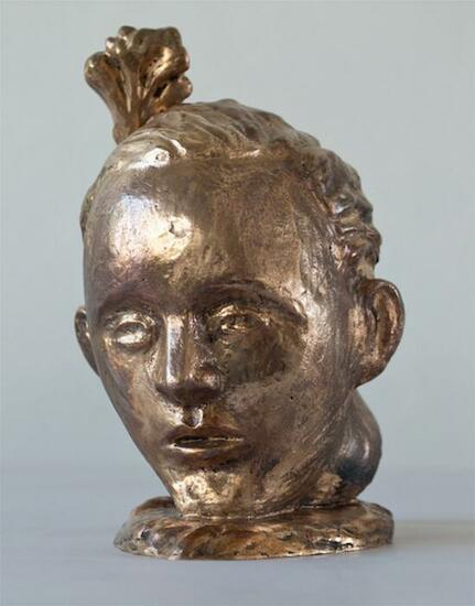 De la serie Decapitados, bronce, medidas variables