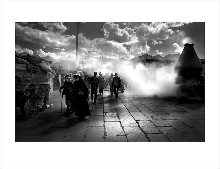 Kora en Barkhor Sq., Lhasa, Tibet 2014, 