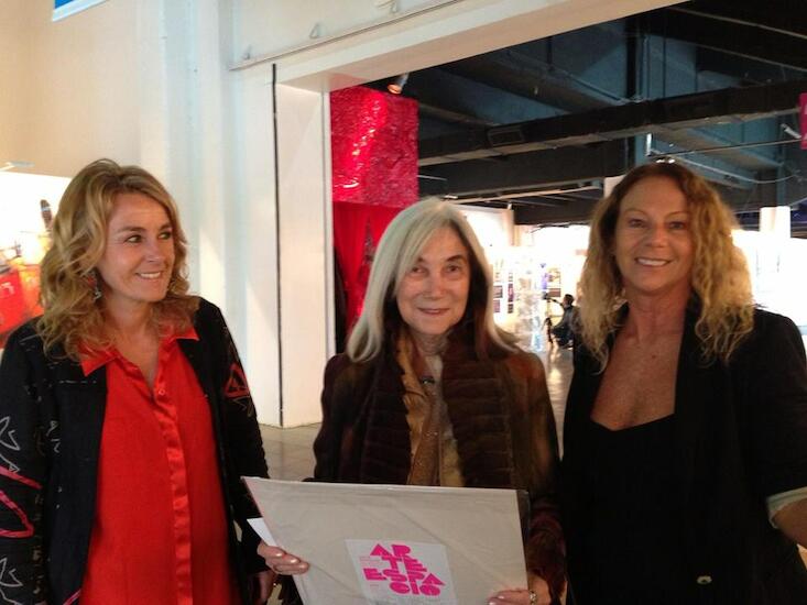 Claudia Lucini junto a María Kodama y Julia Alemán, directora de Arte Espacio 2013