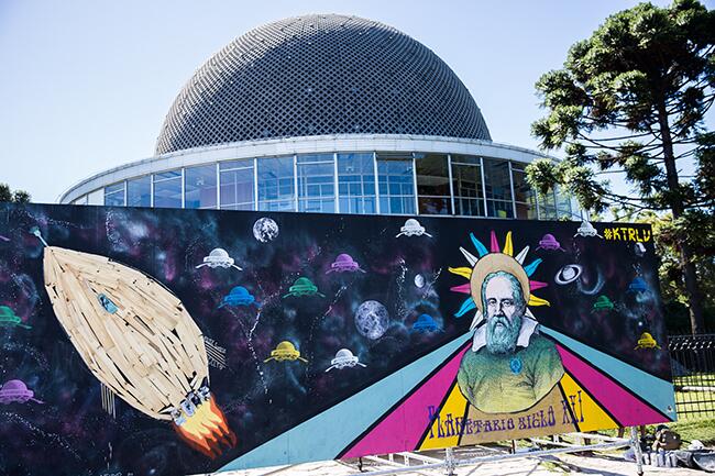 Arte y color para el Planetario