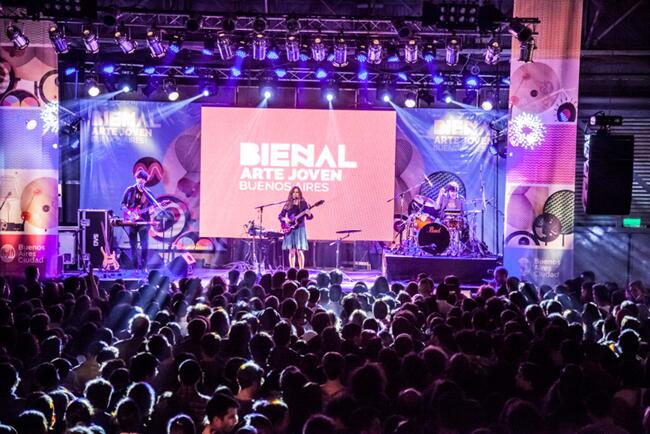 Bienal Arte Joven