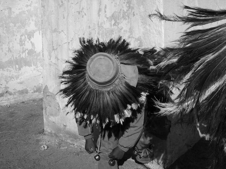 "El niño de las plumas" de Eduardo Longoni