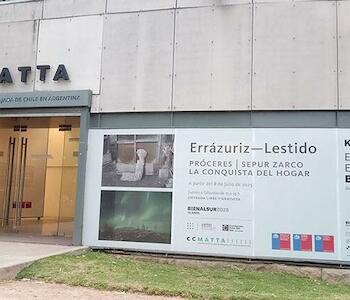 Paz Errázuriz y Adriana Lestido en el Centro Cultural Matta