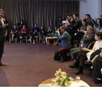Raúl Paolasso, presidente de Bancor, en la presentación del Premio de Pintura en la Casa de Córdoba
