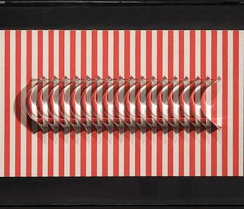 Le Parc, Julio, Ejemplar N°1 (caja múltiple), Fecha: 1970, Técnica: Acrílico  Objeto: Estructura cinética Medidas: 30 x 44 x 3,8 cm.