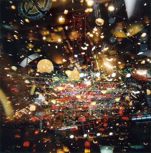 Pablo Ziccarello. Microcentro, 1999-2003. Negativo 120, c-print, bajo acrílico sobre aluminio compuesto. 100 x 100 cm. Donación Abel Guaglianone y Joaquín Rodríguez, 2023