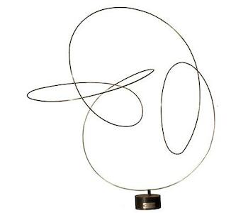 Continuidad lineal  Autor: Iommi, Enio (Argentina, Rosario, 1926 - Argentina, San Justo, 2013)  Origen: Donación Asociación Amigos del Museo Nacional de Bellas Artes - AAMNBA, 1963  Fecha:     1956  Período:     Arte Siglo XX - XXI (1945-actualidad)  Escuela:     Argentina S.XX  Técnica:     Acero  Objeto:     Escultura Estilo:     abstracción  Género:     concreto Medidas: 107 x 89 cm. 