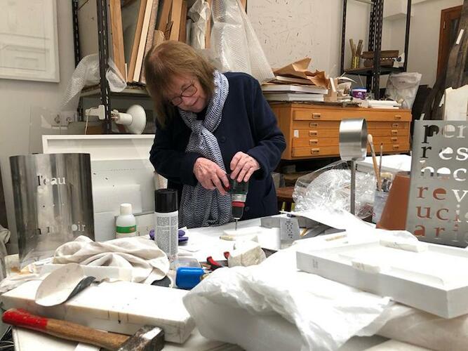 Marie en su taller, 3 de abril 2020