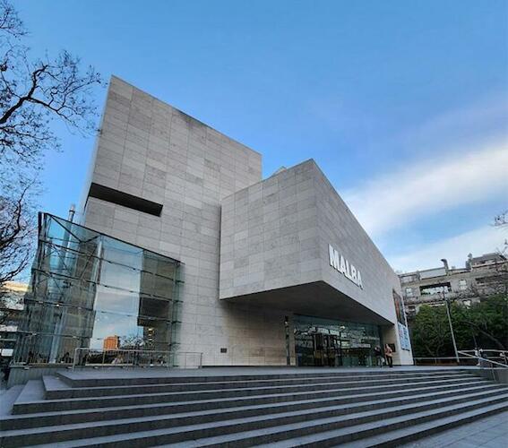 Rodrigo Moura concluye su ciclo como Director Artístico de Malba