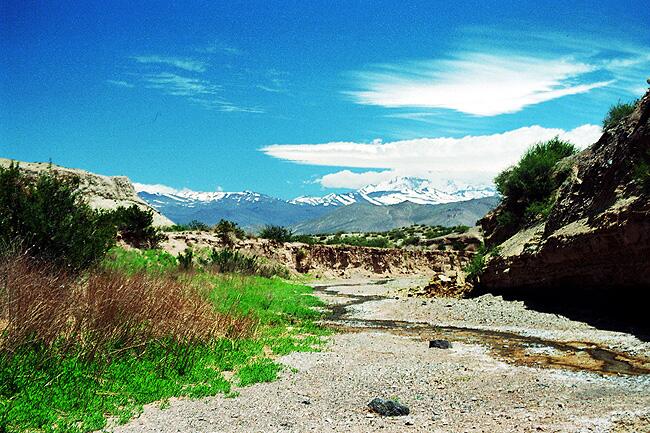 POR UN RÍO SECO