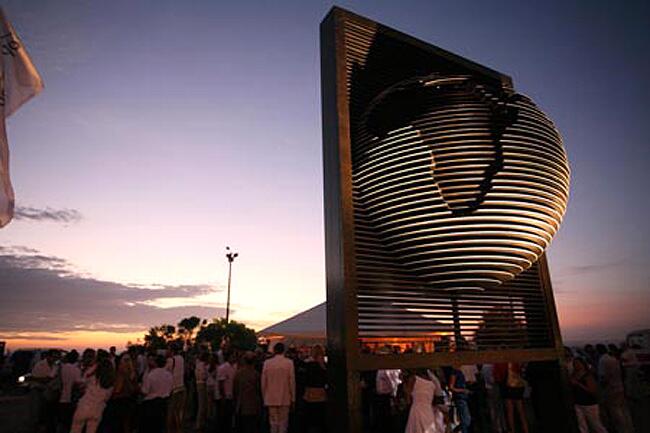 LOS PARALELOS DEL MUNDO - PUNTA DEL ESTE, URUGUAY